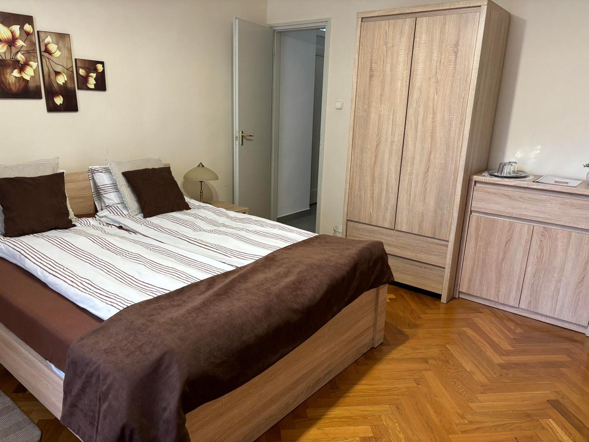 Szalay Villa Veszprem Exterior photo