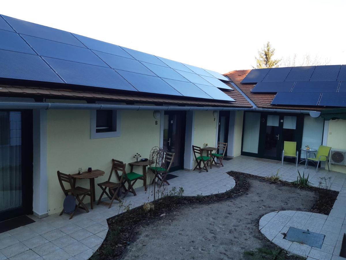 Szalay Villa Veszprem Exterior photo